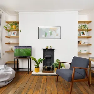 Apartamento 50 Meters To The Metro Londres