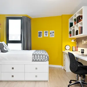 Student Castle Apartamento