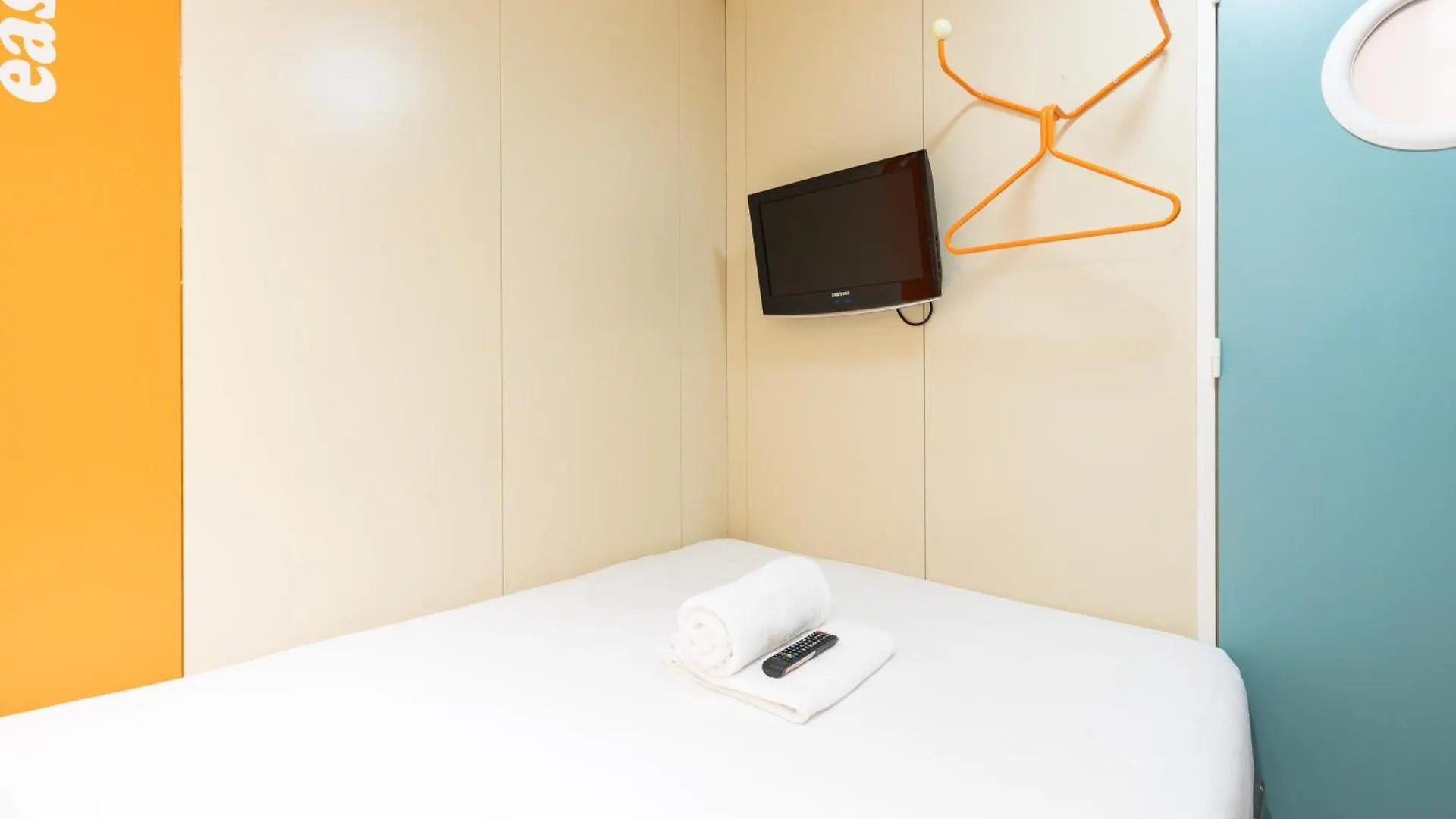 Easyhotel Edinburgh Hotel