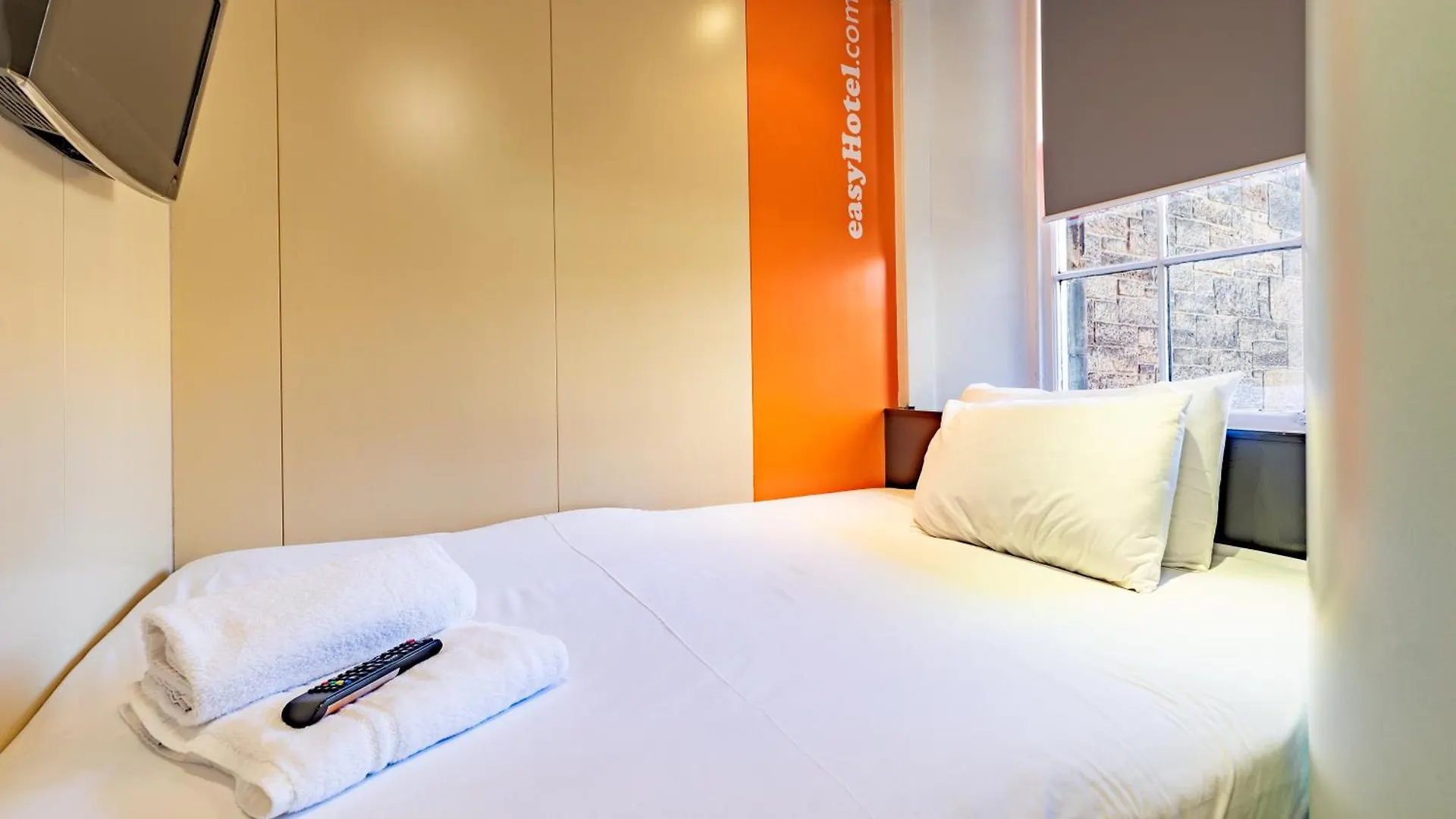Easyhotel Edinburgh Hotel